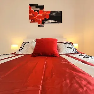 Sophie 3 Rooms, 2 Bathrooms, 8 Persons Kraków